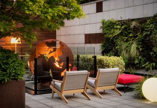Hotel Zags Courtyard Garden Lounge Chairs