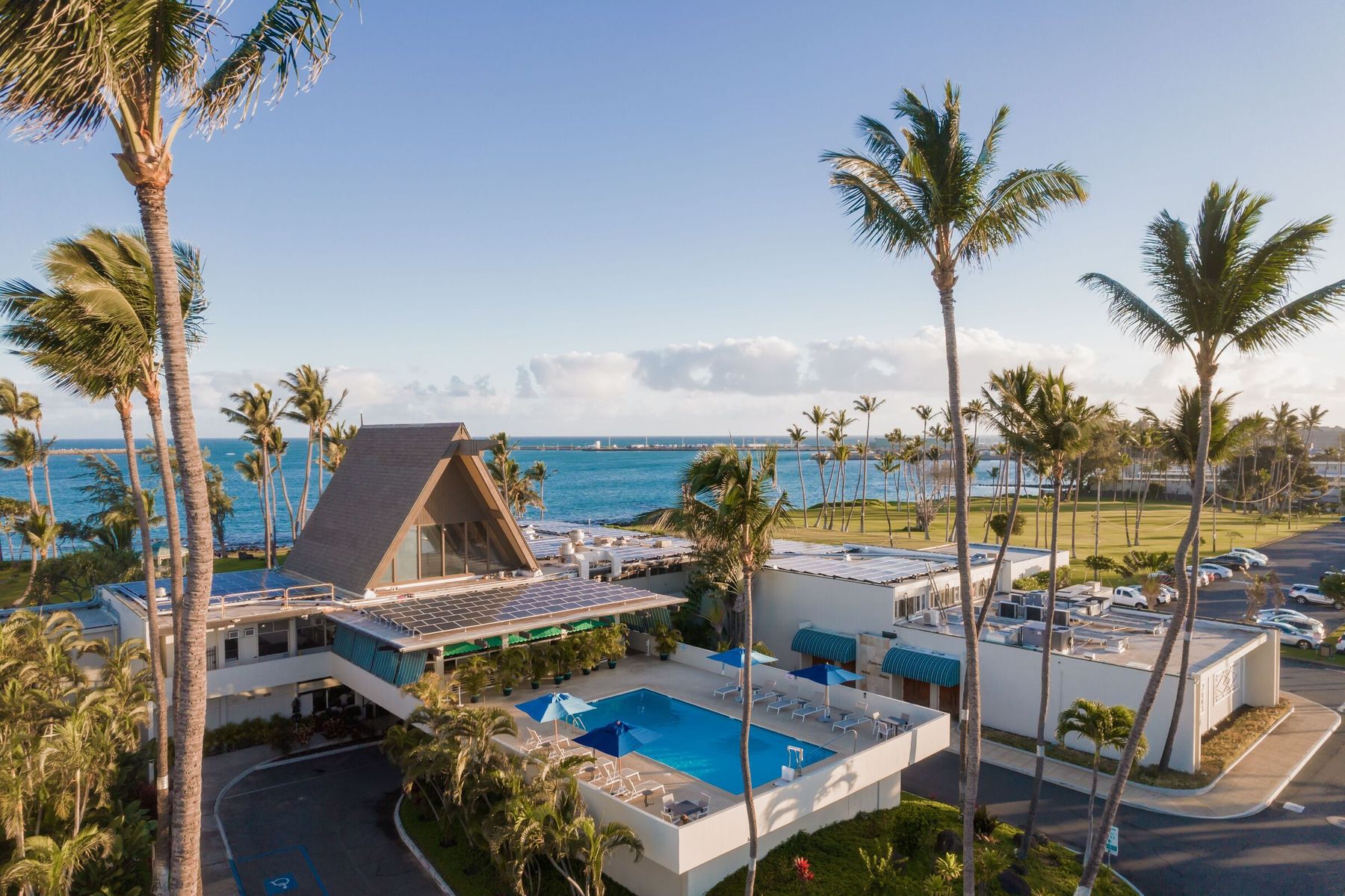 Maui Beach Hotel | Your Tropical Oasis on the Shores of Paradise