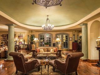Hotel Los Gatos | Hotel Lobby
