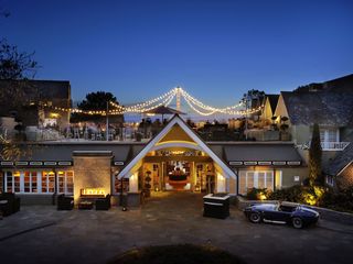 L'Auberge hotel main entrance