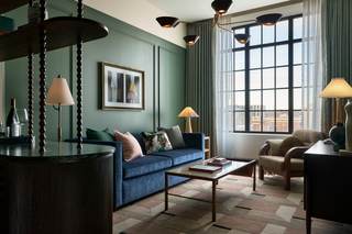 Cincinnati's Fidelity Hotel suite lounge space.