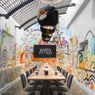 Zeppelin Meeting Room