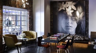 Hotel Zeppelin lobby